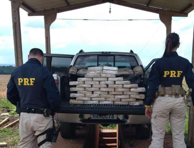 Bandido flagrado com 12 fuzis em mar&ccedil;o &eacute; preso de novo, agora com coca&iacute;na