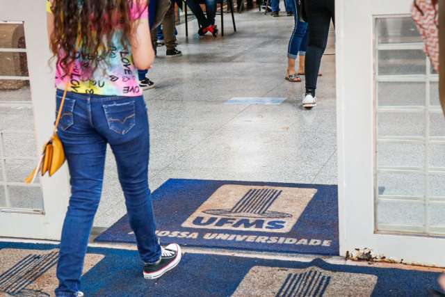 UFMS  abre vagas para transferência e reingresso nos cursos de graduação