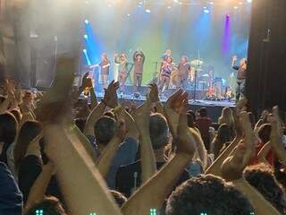 Artista interpretou músicas de sucesso durante o show. (Foto: Ângela Kempfer)