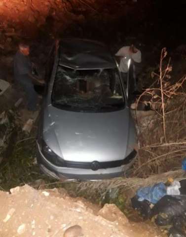 Pintor capota carro no &quot;burac&atilde;o&quot; do Santo Eug&ecirc;nio enquanto fugia de assaltantes