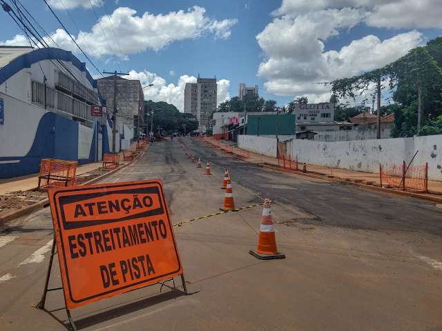 Prefeitura interdita trechos em mais três ruas para obras do Reviva 