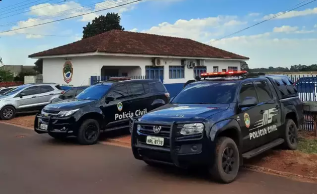 Sem capacete, jovem de 18 anos perde controle de moto, cai e morre 