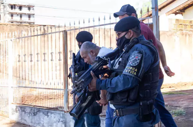 J&uacute;ris de crimes cru&eacute;is encerram sess&otilde;es de julgamento deste ano 