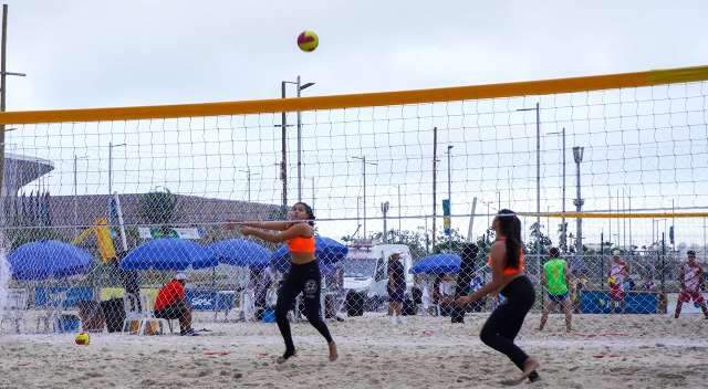 Duplas do v&ocirc;lei de praia de MS garantem vagas na finais dos Jogos Escolares 