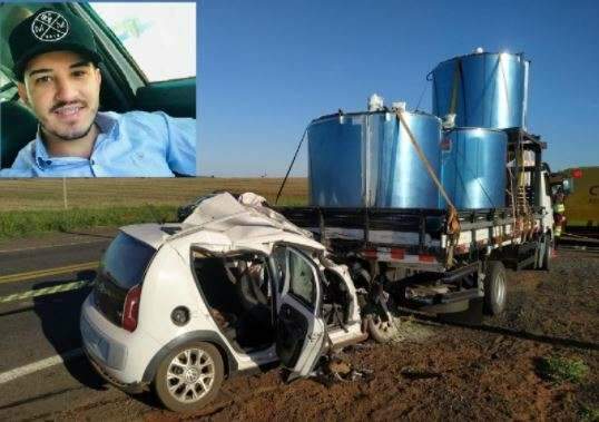 Jovem de 23 anos morre em colis&atilde;o entre carro e caminh&atilde;o na BR-163