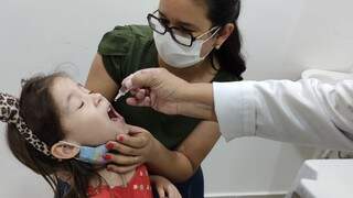 Multivacinação é destinada para crianças e adolescentes menores de 15 anos. (Foto: Divulgação/PMCG)