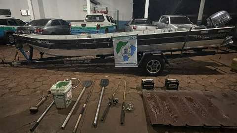 Primeiro dia de piracema tem barco, petrechos e pescado ilegal apreendidos