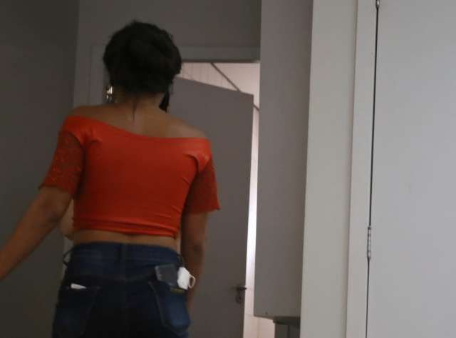 Garota de programa &eacute; socorrida ensanguentada ap&oacute;s confus&atilde;o com cliente