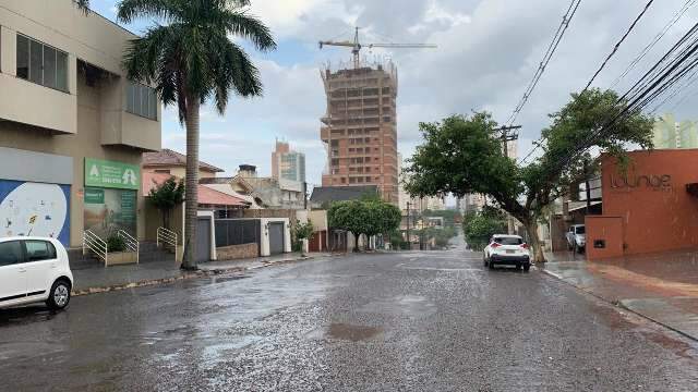 Chuva volta &agrave; Capital e deve continuar com pancadas di&aacute;rias at&eacute; sexta