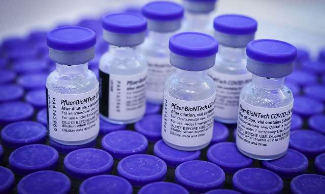 Covid-19: Brasil recebe mais 1,12 milh&atilde;o de doses de vacina da Pfizer