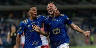 Cruzeiro vence o Brusque por 2 a 0 no Mineir&atilde;o 