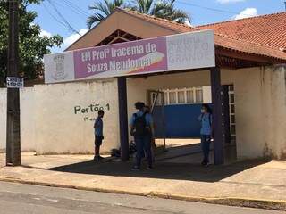 Escola Municipal Professora Iracema de Souza Mendonça, no Bairro Universitário. (Foto: Bruna Marques)