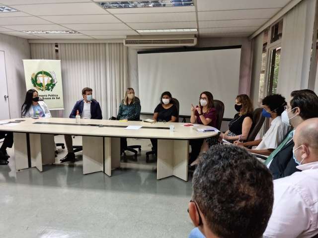 Defensoria e parceiros arrecadam livros para campanha de incentivo &agrave; leitura