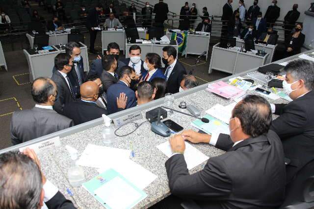 Nova suplementa&ccedil;&atilde;o de R$ 28,5 milh&otilde;es na prefeitura &eacute; aprovada pela C&acirc;mara