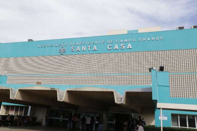 M&eacute;dicos da Santa Casa cogitam greve por falta de pagamento