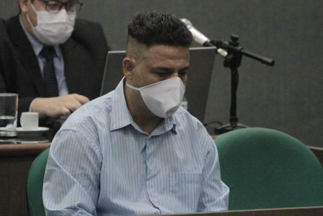 &ldquo;Fofoca de vila&rdquo;, diz r&eacute;u ao negar que estava em local de assassinato