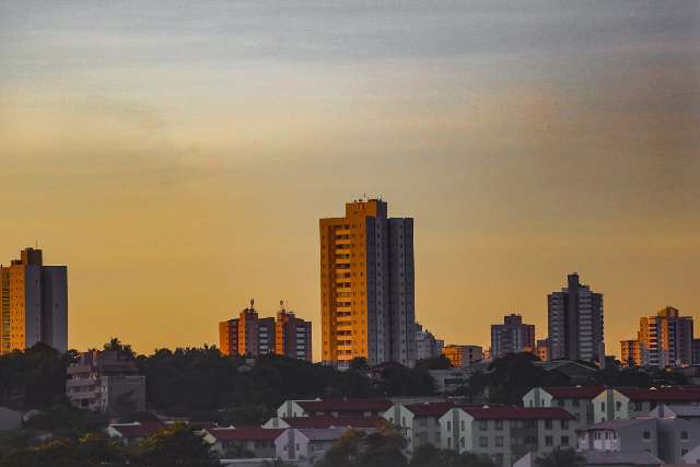 C&eacute;u nublado e tempo inst&aacute;vel predominam em MS nesta sexta