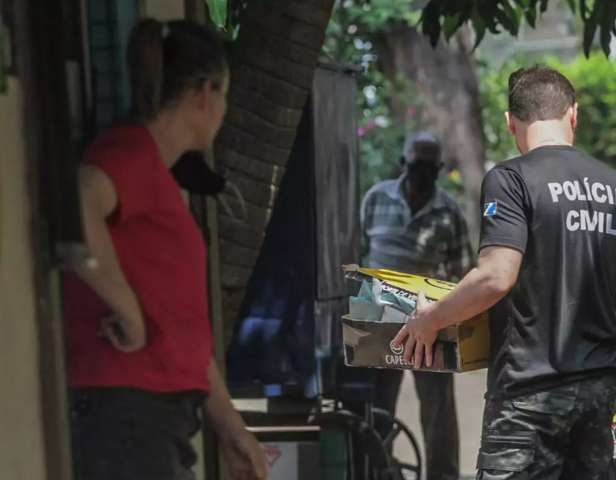 Em meio &agrave; pol&ecirc;mica, pol&iacute;cia segue combate ao jogo do bicho e leva 3 para cadeia