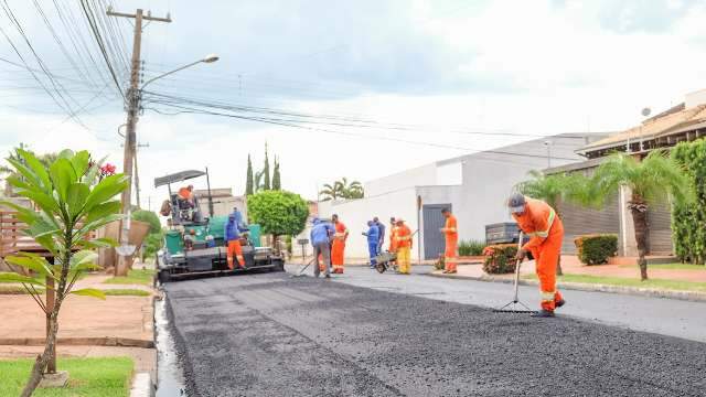 Prefeitura inicia nova frente de serviço em ruas do Bairro Vilas Boas