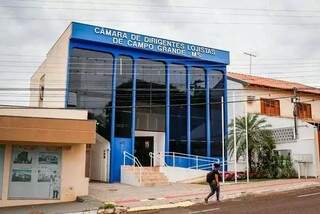 Fachada da sede da CDL onde será o Feirão de Empregos (Foto: Henrique Kawaminami | Arquivo)