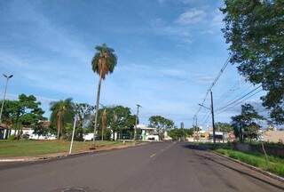 Céu azul e com poucas nuvens na manhã deste domingo na Capital (Foto: Paulo Francis)