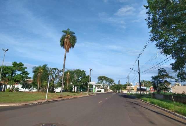 Domingo será de calor de até 37ºC e com chuva em áreas isoladas de MS