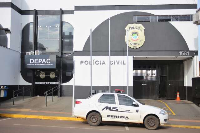 Homem &eacute; expulso de show, agride seguran&ccedil;a e &eacute; contido tentando retornar ao local