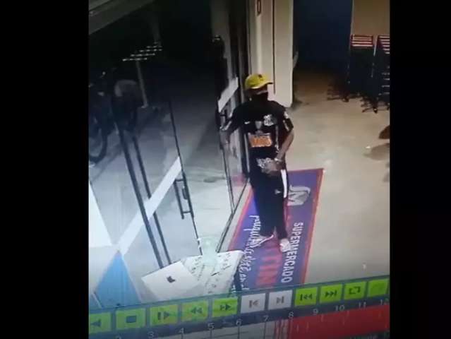 Terceiro assaltante de supermercado &eacute; preso com arma do crime