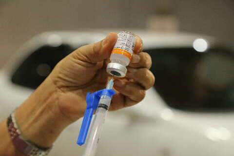 Capital abre 41 locais para vacinação contra covid nesta terça-feira