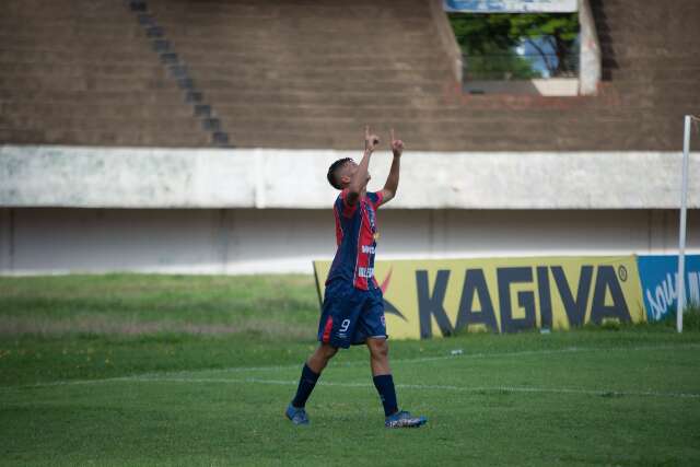 Uni&atilde;o ABC derrota Aquidauanense na primeira partida da final do sub-20