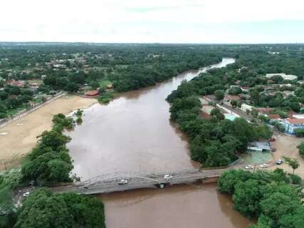 Previsão de chuvas intensas obriga população a tomar cuidados com cheia em rios