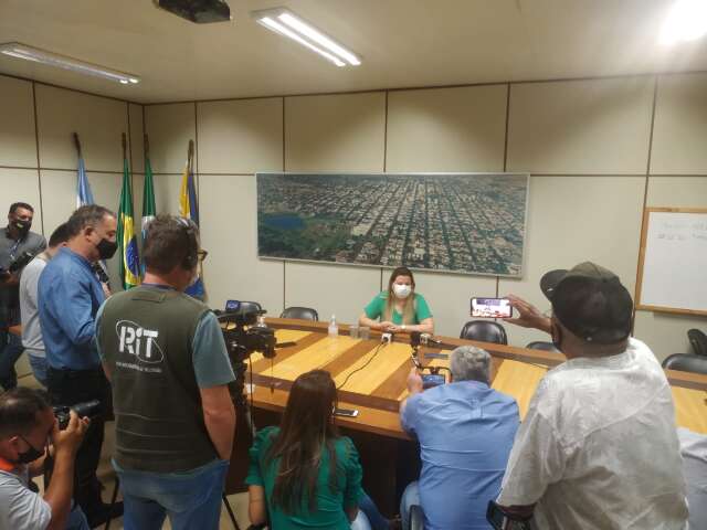 Vereadora nega irregularidade em campanha e diz que &ldquo;a verdade a libertar&aacute;&rdquo;