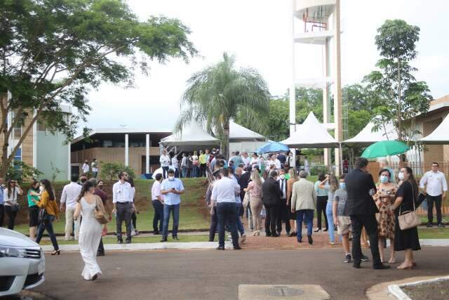 Na reta final, advogados lotam local de vota&ccedil;&atilde;o para presidente da OAB-MS