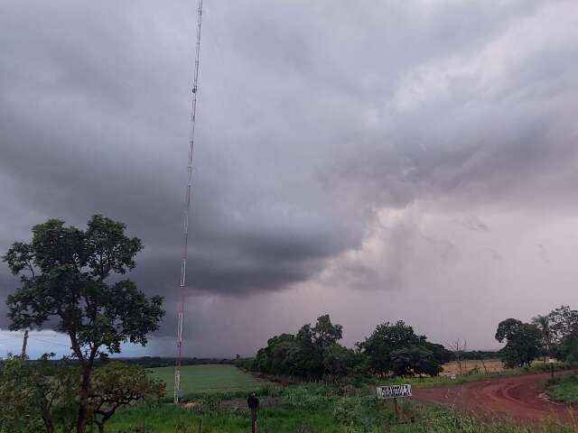 Novo alerta de temporal &eacute; para 17 cidades de MS neste s&aacute;bado