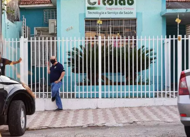 Exames &quot;de gra&ccedil;a&quot; eram pagos com dinheiro p&uacute;blico para comprar votos 