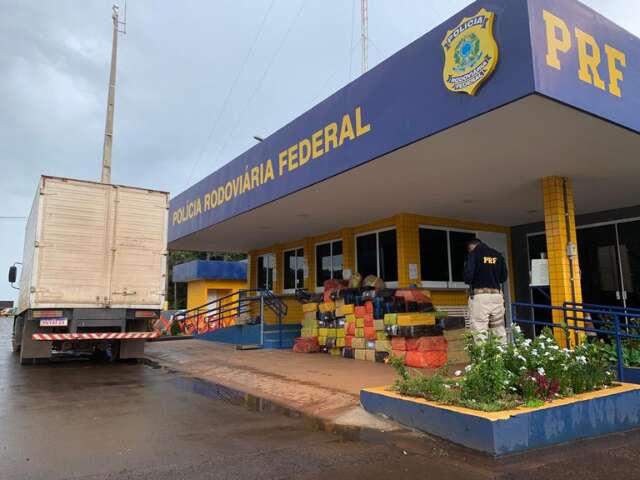 Jovem de MS &eacute; preso com mais de 3 toneladas de drogas em Goi&aacute;s