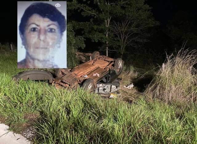 Motorista perde controle, capota carro e passageira de 62 anos morre