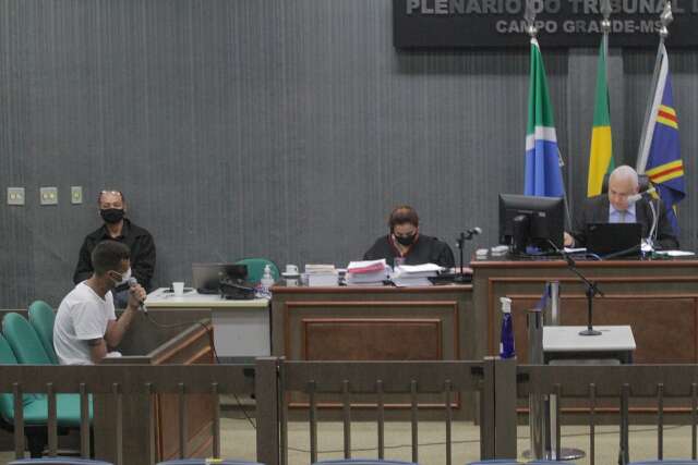 J&uacute;ri de mulher baleada no lugar do marido absolve trio por homic&iacute;dio