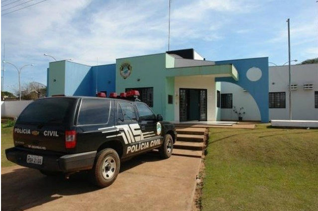  PM vai preso ap&oacute;s agredir a mulher e atirar 11 vezes dentro de casa 