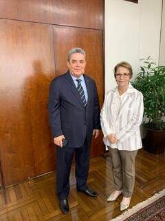 Marco Santullo ao lado da ministra da Agricultura, Tereza Cristina. (Foto: Arquivo Pessoal)