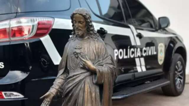 Seis anos depois, pol&iacute;cia recupera est&aacute;tua de bronze furtada de cemit&eacute;rio