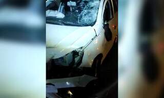 Motociclista morre ap&oacute;s invadir preferencial e colidir com carro 