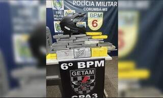 Tabletes de cocaína apreendidos no veículo do traficante. (Foto: Diário Corumbaense) 