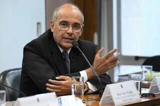 Presidente do CFM também comandou conselho de MS. (Foto: Roque de Sá/Agência Senado)