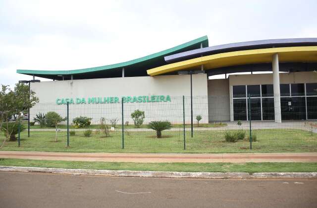   Homem &eacute; acusado de abusar de crian&ccedil;a dentro de piscina na Capital