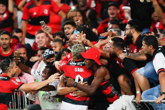 Ap&oacute;s derrota na Libertadores, Flamengo vence o Cear&aacute; por 2 a 1 