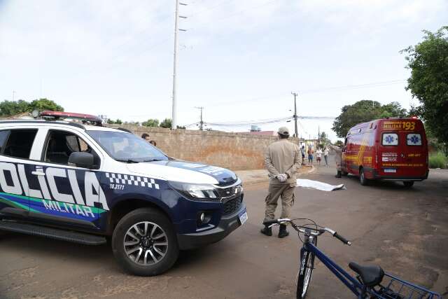 Morto a pauladas tinha 45 anos e v&aacute;rias passagens pela pol&iacute;cia 