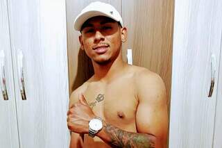 Jovem morre no hospital depois de ser baleado quatro vezes em bar