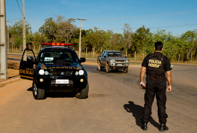 Opera&ccedil;&atilde;o mira grupo que usava estradas do Pantanal para transportar coca&iacute;na 