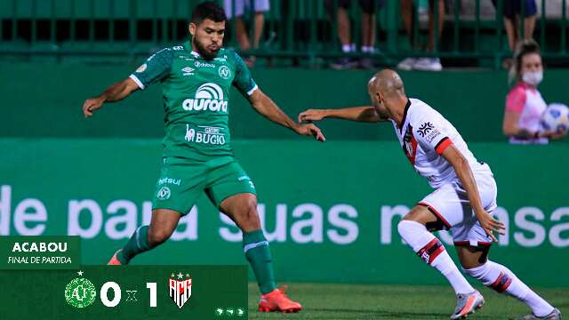 Jogando em casa, Chapecoente perde por 1 a 0 para o Atl&eacute;tico-GO